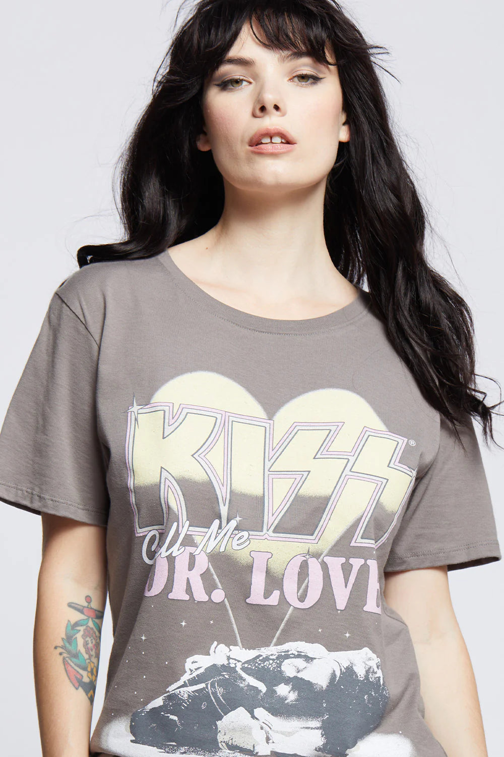 KISS TEE